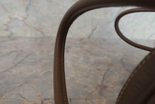 Load image into Gallery viewer, HERMES LINDY 26 Clemence leather Etoupe gray □N Engraving Shoulder bag 700040158