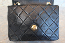 Load image into Gallery viewer, CHANEL Mini matelasse chain shoulder bag Lambskin Black/White/Gold hadware Shoulder bag 700100077