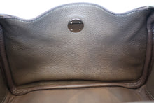 Load image into Gallery viewer, HERMES LINDY 26 Clemence leather Etoupe gray □N Engraving Shoulder bag 700040158