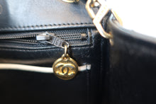 Load image into Gallery viewer, CHANEL Mini matelasse chain shoulder bag Lambskin Black/White/Gold hadware Shoulder bag 700100077