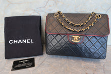 Load image into Gallery viewer, CHANEL Matelasse By color chain shoulder bag Lambskin Black/Red/Gold hadware Shoulder bag 700100093
