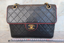 Load image into Gallery viewer, CHANEL Matelasse By color chain shoulder bag Lambskin Black/Red/Gold hadware Shoulder bag 700100093