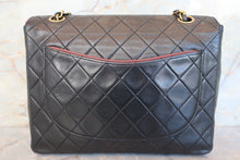 Load image into Gallery viewer, CHANEL Matelasse By color chain shoulder bag Lambskin Black/Red/Gold hadware Shoulder bag 700100093