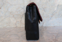Load image into Gallery viewer, CHANEL Matelasse By color chain shoulder bag Lambskin Black/Red/Gold hadware Shoulder bag 700100093