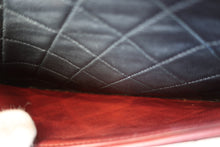 Load image into Gallery viewer, CHANEL Matelasse By color chain shoulder bag Lambskin Black/Red/Gold hadware Shoulder bag 700100093