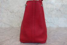 将图片加载到图库查看器,HERMES GARDEN PARTY PM Negonda leather Rouge casaque □Q刻印 Tote bag 800080197