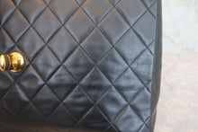 画像をギャラリービューアに読み込む, CHANEL/シャネル デカマトラッセシングルフラップチェーンショルダーバッグ ラムスキン ブラック/ゴールド金具 ショルダーバッグ 800010185