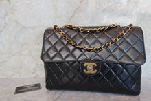 Load image into Gallery viewer, CHANEL Medium Matelasse single flap chain shoulder bag Lambskin Black/Gold hadware Shoulder bag 700100101