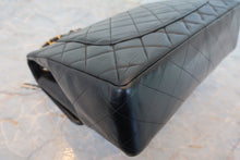 Load image into Gallery viewer, CHANEL Medium Matelasse single flap chain shoulder bag Lambskin Black/Gold hadware Shoulder bag 700100101
