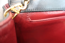 Load image into Gallery viewer, CHANEL Matelasse chain shoulder bag Lambskin Black/Gold hadware Shoulder bag 700060231