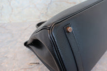 Load image into Gallery viewer, HERMES BIRKIN 35 Ardennes leather Black 〇Y Engraving Hand bag 700110153