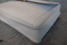 Load image into Gallery viewer, CHANEL CC mark chain shoulder bag Caviar skin White/Gold hadware Shoulder bag 700100121