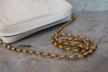 Load image into Gallery viewer, CHANEL CC mark chain shoulder bag Caviar skin White/Gold hadware Shoulder bag 700100121