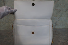 Load image into Gallery viewer, CHANEL CC mark chain shoulder bag Caviar skin White/Gold hadware Shoulder bag 700100121