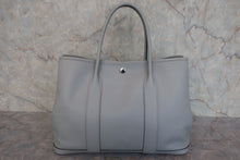 将图片加载到图库查看器,HERMES GARDEN PARTY PM Epsom leather Blue pale A刻印 Tote bag 800020162