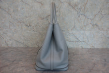 将图片加载到图库查看器,HERMES GARDEN PARTY PM Epsom leather Blue pale A刻印 Tote bag 800020162