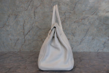Load image into Gallery viewer, HERMES BIRKIN 35 Clemence leather White □F Engraving Hand bag 700110150