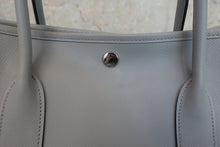 将图片加载到图库查看器,HERMES GARDEN PARTY PM Epsom leather Blue pale A刻印 Tote bag 800020162