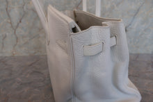 Load image into Gallery viewer, HERMES BIRKIN 35 Clemence leather White □F Engraving Hand bag 700110150