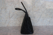 Load image into Gallery viewer, CHANEL Medallion Tote Caviar skin Black/Gold hadware Tote bag 700110134