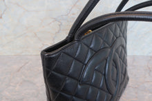 Load image into Gallery viewer, CHANEL Medallion Tote Caviar skin Black/Gold hadware Tote bag 700110134