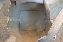 将图片加载到图库查看器,HERMES PICOTIN LOCK MM Clemence leather White A刻印 Hand bag 800090144