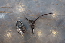 将图片加载到图库查看器,HERMES PICOTIN LOCK MM Clemence leather White A刻印 Hand bag 800090144