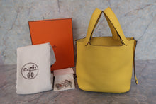 画像をギャラリービューアに読み込む, HERMES/エルメス ピコタンロックPM トリヨンクレマンス ジョーヌナプル Y刻印 ハンドバッグ 700120128