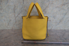 画像をギャラリービューアに読み込む, HERMES/エルメス ピコタンロックPM トリヨンクレマンス ジョーヌナプル Y刻印 ハンドバッグ 700120128