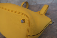 画像をギャラリービューアに読み込む, HERMES/エルメス ピコタンロックPM トリヨンクレマンス ジョーヌナプル Y刻印 ハンドバッグ 700120128