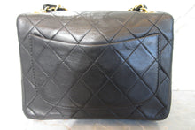 将图片加载到图库查看器,CHANEL/香奈儿 迷你CF 单盖 链条包 羊皮 Black/Gold hadware(黑色/金色金属) 肩背包 700100175