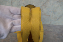 画像をギャラリービューアに読み込む, HERMES/エルメス ピコタンロックPM トリヨンクレマンス ジョーヌナプル Y刻印 ハンドバッグ 700120128