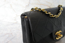 将图片加载到图库查看器,CHANEL/香奈儿 迷你CF 单盖 链条包 羊皮 Black/Gold hadware(黑色/金色金属) 肩背包 700100175