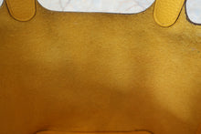 画像をギャラリービューアに読み込む, HERMES/エルメス ピコタンロックPM トリヨンクレマンス ジョーヌナプル Y刻印 ハンドバッグ 700120128