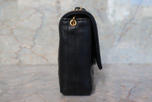 Load image into Gallery viewer, CHANEL Matelasse chain shoulder bag Lambskin Black/Gold hadware Shoulder bag 700100124