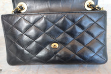 Load image into Gallery viewer, CHANEL Matelasse chain shoulder bag Lambskin Black/Gold hadware Shoulder bag 700100124