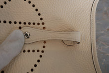 Load image into Gallery viewer, HERMES  EVELYNE TPM Clemence leather Nata Z Engraving Shoulder bag 700080024