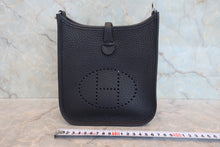 Load image into Gallery viewer, HERMES EVELYNE TPM Clemence leather Caban W Engraving Shoulder bag 800090017