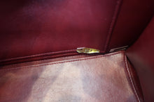 Load image into Gallery viewer, CHANEL Trapezoid chain shoulder bag Lambskin Black/Gold hadware Shoulder bag 700110141