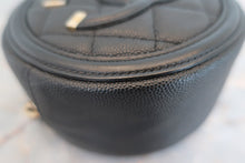 画像をギャラリービューアに読み込む, CHANEL/シャネル ココマークラウンドチェーンショルダーバッグ キャビアスキン ブラック/ゴールド金具 ショルダーバッグ 700050165