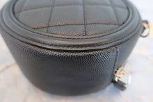 画像をギャラリービューアに読み込む, CHANEL/シャネル ココマークラウンドチェーンショルダーバッグ キャビアスキン ブラック/ゴールド金具 ショルダーバッグ 700050165