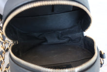 將圖片載入圖庫檢視器 CHANEL/シャネル ココマークラウンドチェーンショルダーバッグ キャビアスキン ブラック/ゴールド金具 ショルダーバッグ 700050165