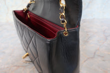 Load image into Gallery viewer, CHANEL  Diana matelasse chain shoulder bag Lambskin Black/Gold hadware Shoulder bag 700100074