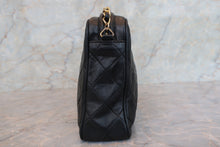 Load image into Gallery viewer, CHANEL Matelasse fringe chain shoulder bag Lambskin Black/Gold hadware Shoulder bag 700090064