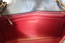 Load image into Gallery viewer, CHANEL  Diana matelasse chain shoulder bag Lambskin Black/Gold hadware Shoulder bag 700100074