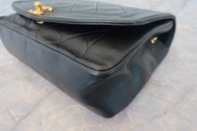 Load image into Gallery viewer, CHANEL Diana matelasse chain shoulder bag Lambskin Black/Gold hadware Shoulder bag 700110152