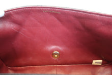 Load image into Gallery viewer, CHANEL Diana matelasse chain shoulder bag Lambskin Black/Gold hadware Shoulder bag 700110152