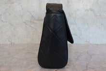 將圖片載入圖庫檢視器 CHANEL/シャネル マトラッセショルダーバッグ ラムスキン ブラック/ゴールド金具 ショルダーバッグ 800070196