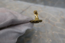 將圖片載入圖庫檢視器 CHANEL/シャネル ココマークラウンドイヤリング 金メッキ ゴールド イヤリング 500060009