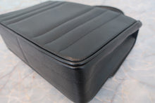 Load image into Gallery viewer, CHANEL Mademoiselle hand bag Caviar skin Black/Gold hadware Hand bag 700090051